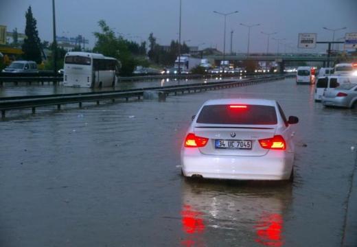 İstanbul Yağmura Teslim Oldu 10