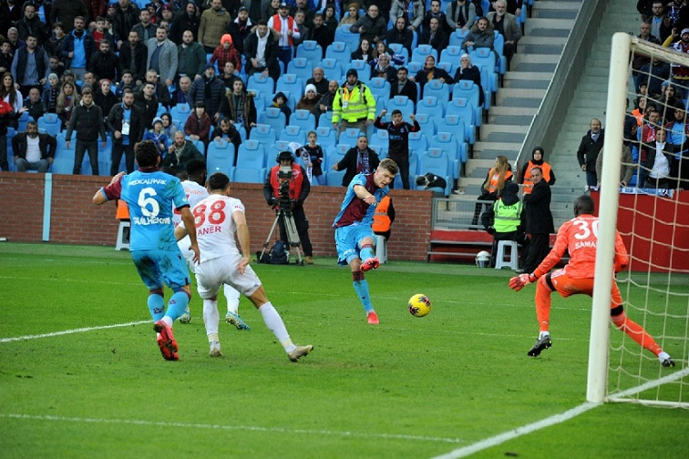 Trabzonspor: 2 - DG Sivasspor: 1