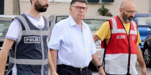 Şahin Alpay'a ev hapsiyle tahliye!