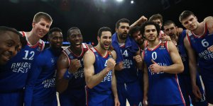 Anadolu Efes kendine geldi