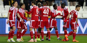 Demir Grup Sivasspor: 2 - Akhisarspor: 1