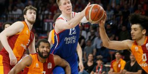 Anadolu Efes finalde