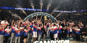 Şampiyon Anadolu Efes