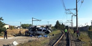 Tekirdağ’da feci kaza… Yük treni minibüse çarptı: 6 ölü