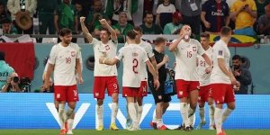 Polonya, Suudi Arabistan'ı 2 golle devirdi