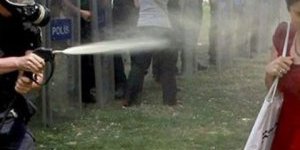 Gezi Parkındaki Kırmızılı Kadın Ceyda Sungurun borç yazısı